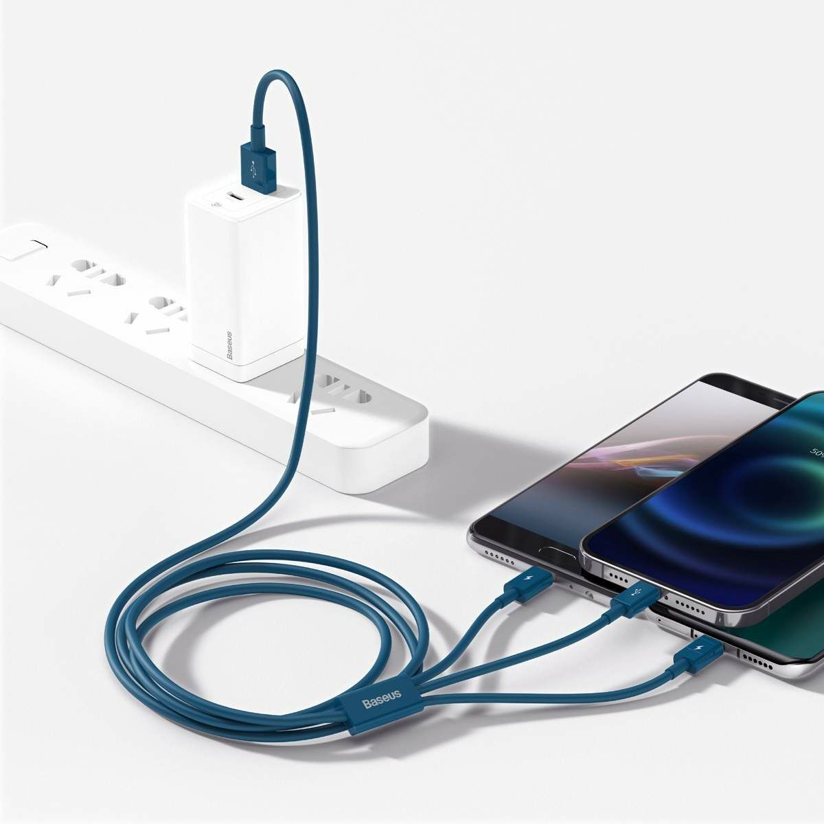 Kép 11/13 - Baseus Univerzális kábel, Superior Series 3-in-1 Gyors töltés, Adatkábel USB bemenetről M+L+C 3.5A 1.5m, kék (CAMLTYS-03)