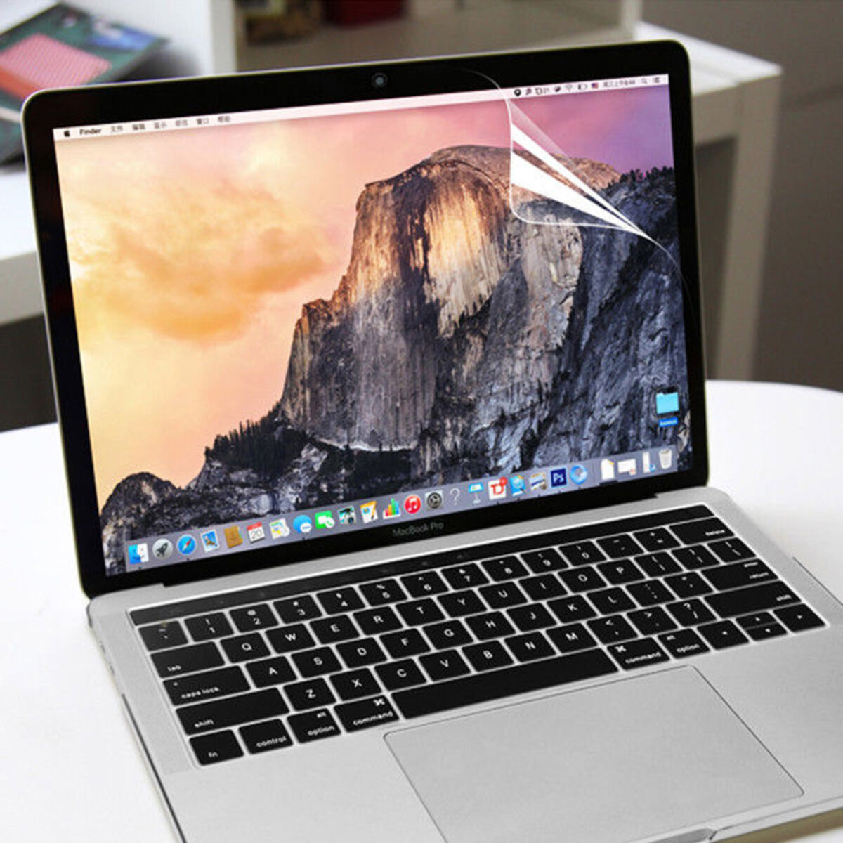 Kép 4/5 - WiWU MacBook 12 inch (2015-2018) kijelzővédő fólia, Átlátszó