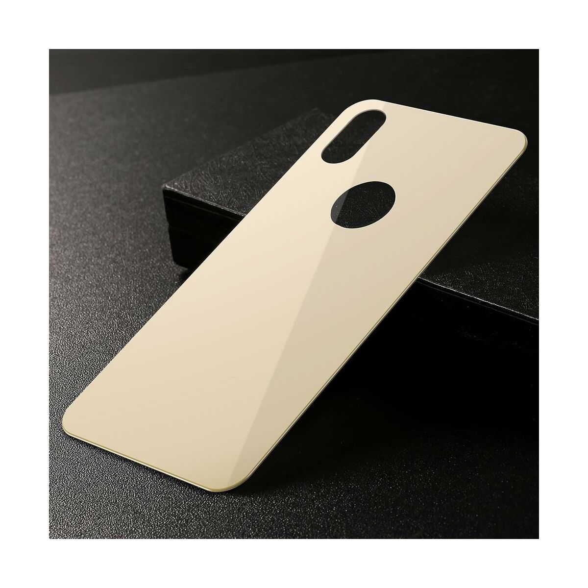 Kép 7/8 - Baseus iPhone XS (5.8") 0.3 mm, teljes lefedésre edzett üveg hátlap védő fólia, arany (SGAPIPH58-BM0V)