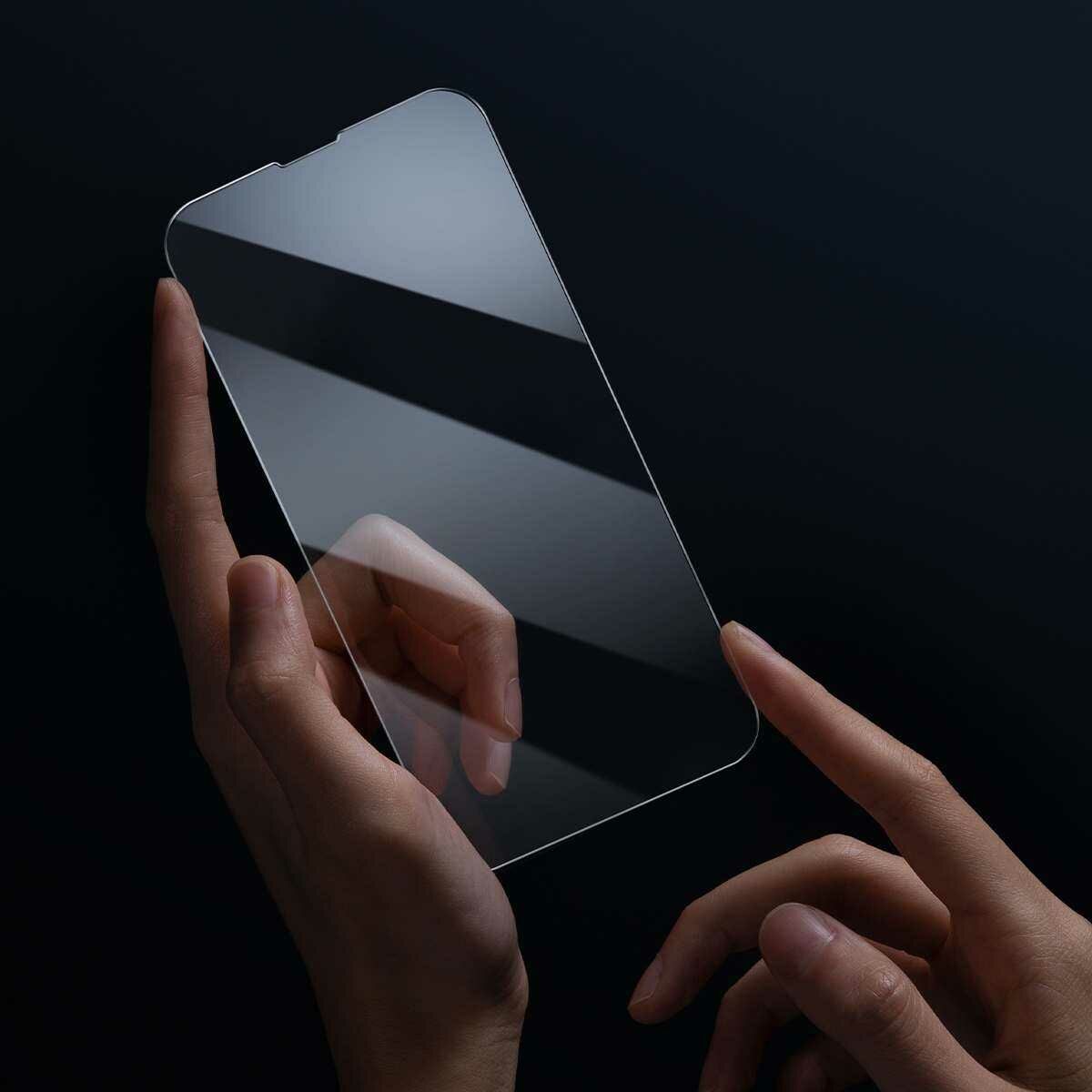 Kép 6/19 - Baseus iPhone 13 mini 0.3 mm CY-YMS Teljes üveg, Super porcelain crystal Edzett üveg (2db/csomag + felhelyező keret), átlátszó (SGBL030002)