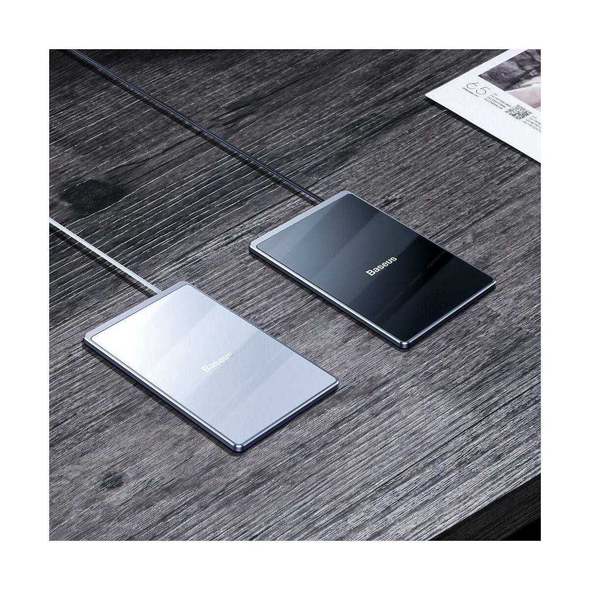 Kép 13/13 - Baseus vezeték nélküli töltő, Ultra-thin Card 15W (beépített 1m USB kábellel), ezüst/fehér (WX01B-S2)