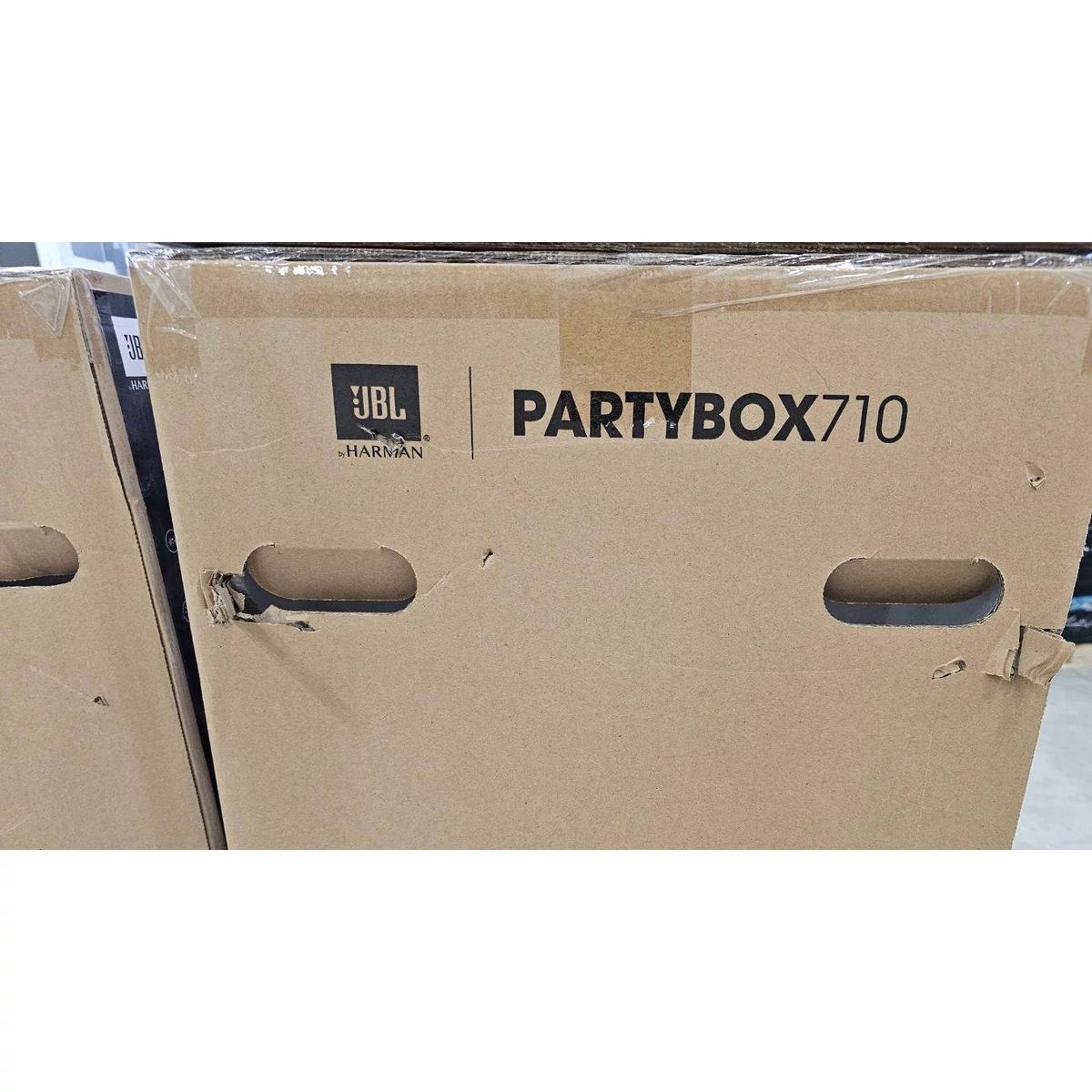 Kép 2/10 - JBL Partybox 710 Bluetooth hangfal, fekete EU DMG