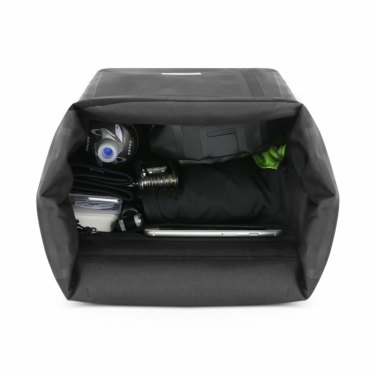 Kép 3/6 - SAHOO csomagtartóra rögzíthető, vízálló kerékpáros oldaltáska, vállpánttal, 20L, fekete SAHOO-142047-SA