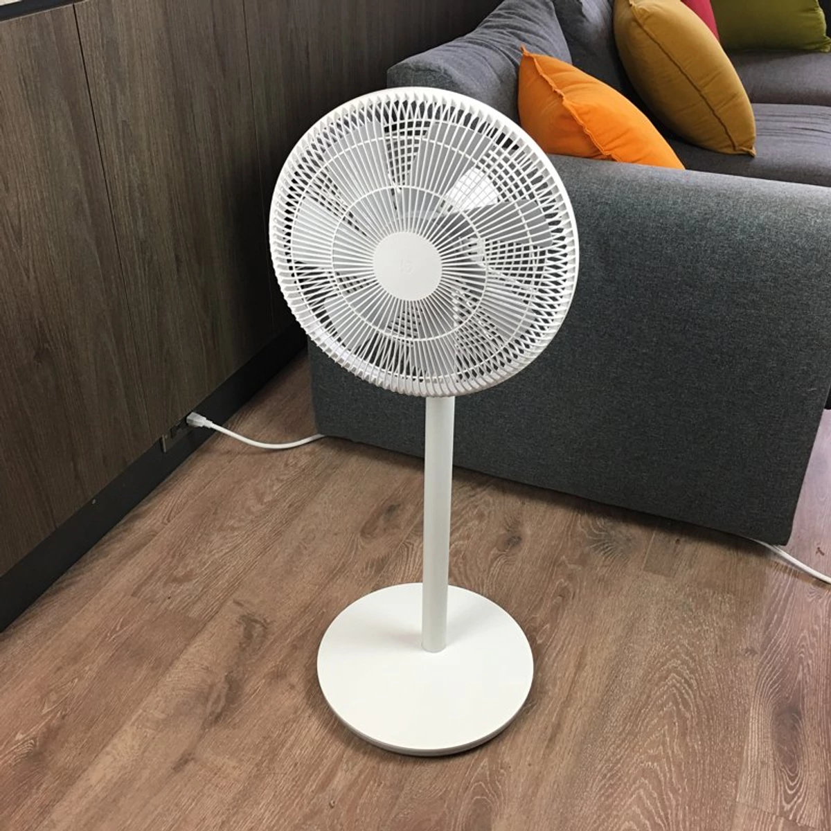 Kép 2/2 - Xiaomi Mi Smart Standing Fan 2 Lite álló ventilátor, fehér EU PYV4007GL